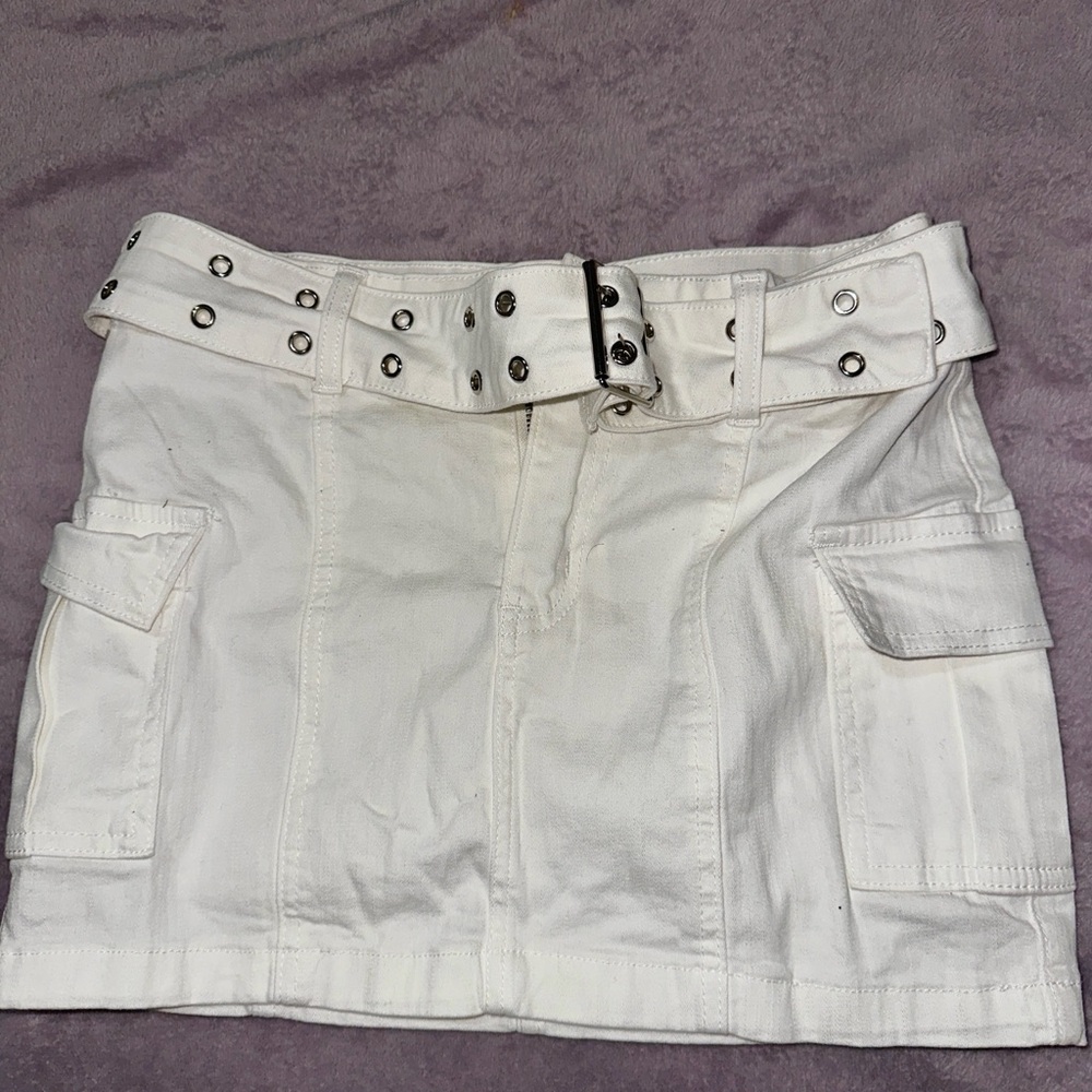 Windsor | White Mini cargo Skirt with Belt